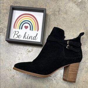 Cole Haan Black Ankle Boots with Side Zipper and Stacked Heel